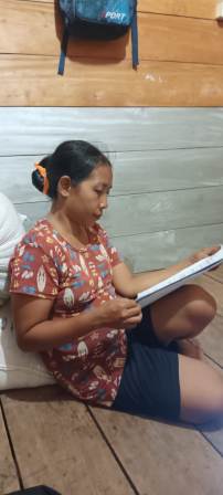 Photo from the focus group discussion and tutorial on the Enggano orthography guidelines, June 2025